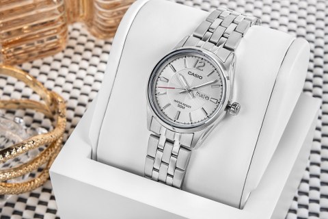 Zegarek Damski CASIO LTP-1335D-7AVDF + BOX