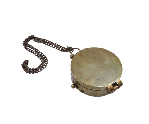 Zamykany kompas z łańcuszkiem w skórzanym etui C-64