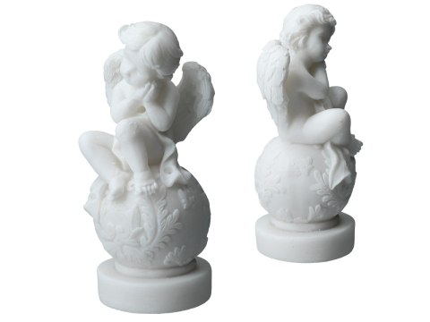 Aniołek siedzący na kuli - alabaster grecki