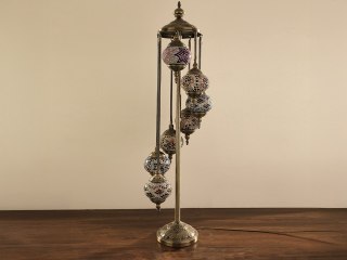 Lampa podłogowa - siedem kloszy, wielokolorowych