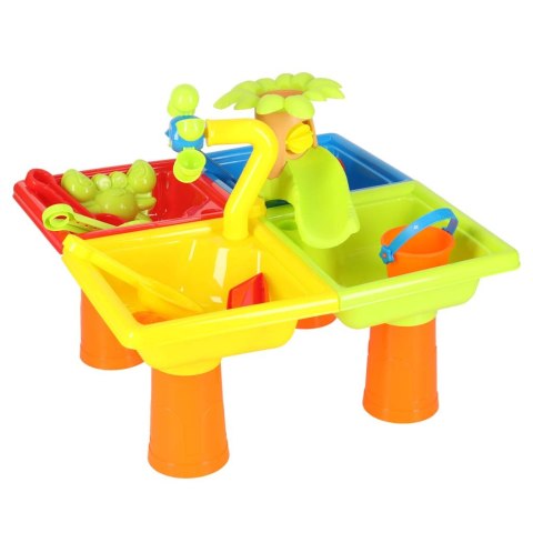 Stolik wodny cztery części piaskownica łopatki konewka stołek